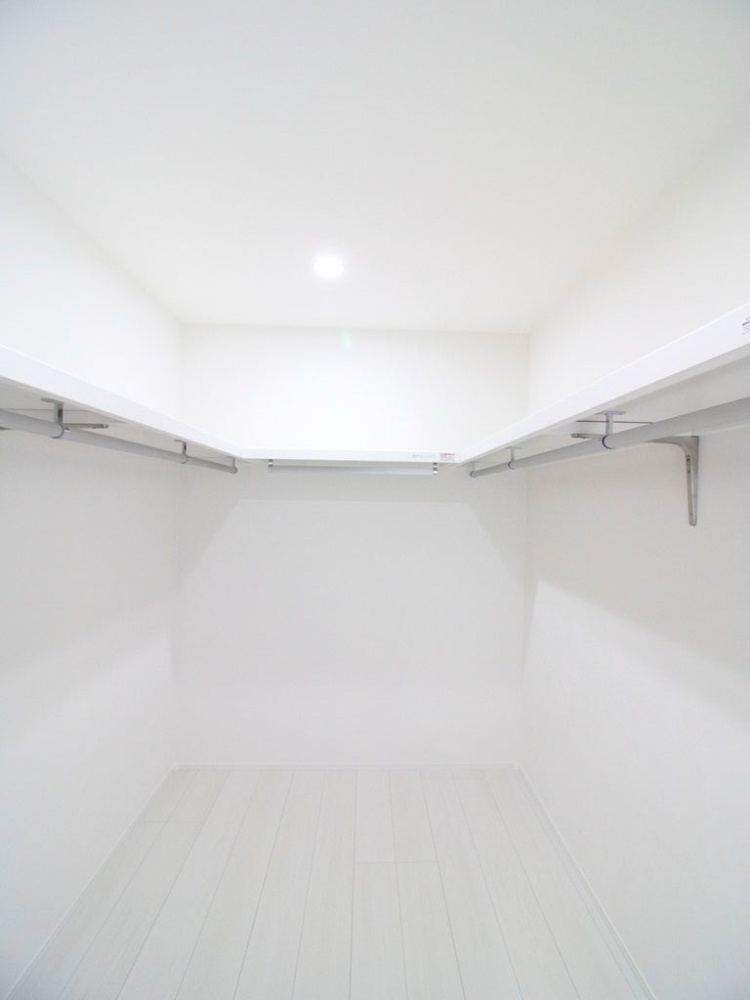 アベニール津福本町の収納