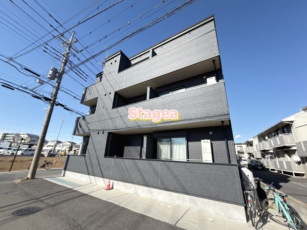 CRASTINE三橋の外観