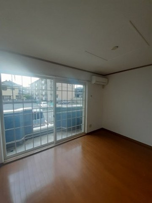 【居間・リビング】 | メゾンドヴェール西浜 | きれいな内装です