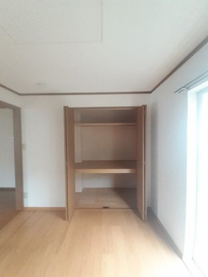 【収納】 | メゾンドヴェール西浜 | 便利な収納スペースです