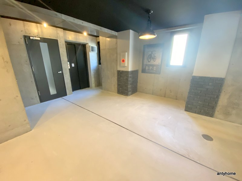 to U MiyakoJima　仲介手数料無料のロビー