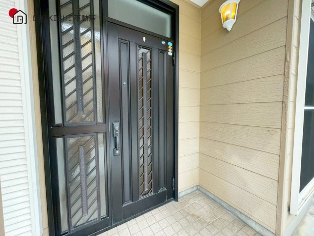 【玄関】 | 鴻巣市中央7　中古戸建