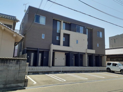 【外観】 | ガーデンコート | 外観もきれいです