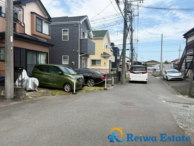 中古戸建　高座郡寒川町小谷2丁目の前面道路含む現地写真