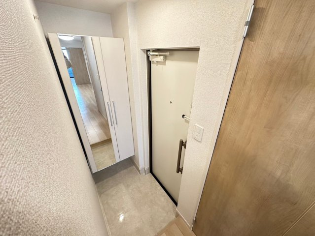 Rei稲野の玄関