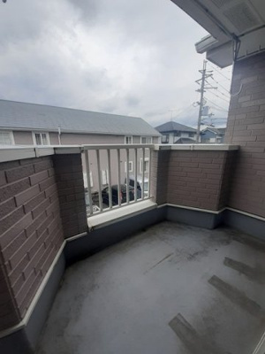 【バルコニー】 | エトワール明石Ⅰ | 外からの目が気にならないバルコニーで洗濯物が干せます