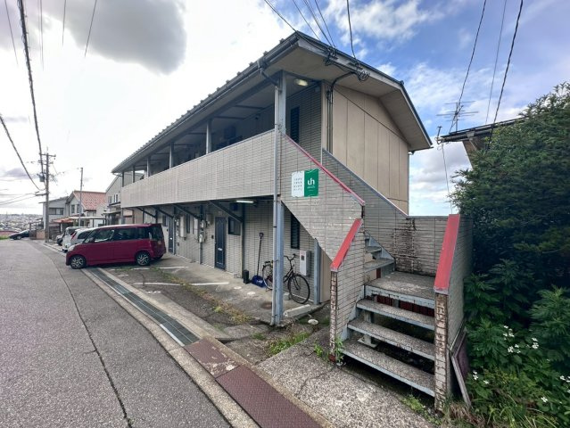 金沢市高尾　一棟アパートの間取り
