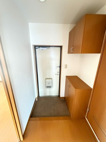 シェトワの玄関