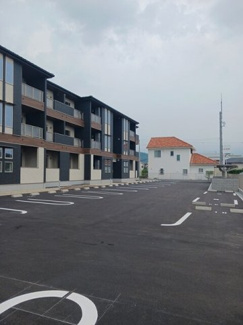 【駐車場】 | プラージュ | 駐車場完備です