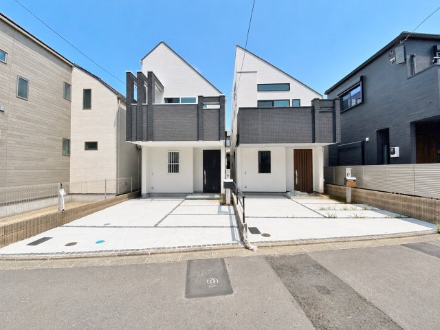 板橋区赤塚3丁目 全2棟 B号棟の外観|カースペースもゆったりとしております♪♪
小学校も近くお買い物施設も充実
暮らしやすく穏やかな住環境