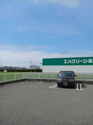 【駐車場】 | ジョイリバーⅢ | 駐車場があるので、車を買う予定の方も安心です