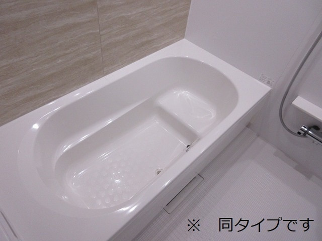 MUKO7SKT2の浴室
