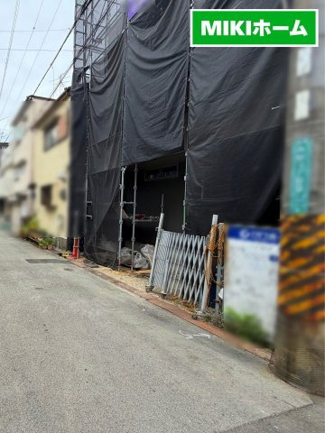 箕面市牧落３丁目　新築戸建の前面道路含む現地写真