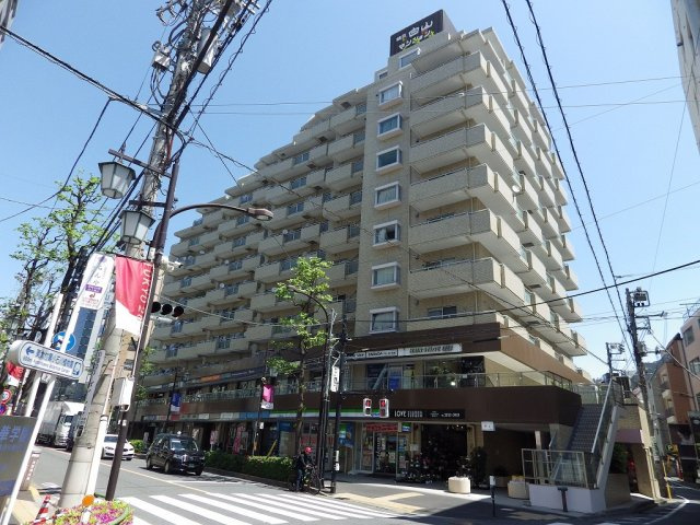 朝日白山マンションの外観