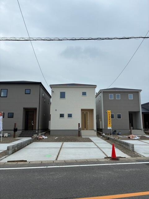 仲介手数料無料）江南市小杁町の前面道路含む現地写真