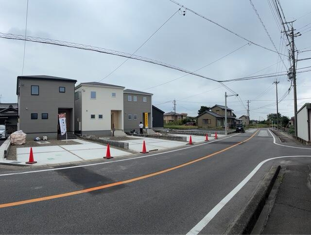 仲介手数料無料）江南市小杁町の前面道路含む現地写真