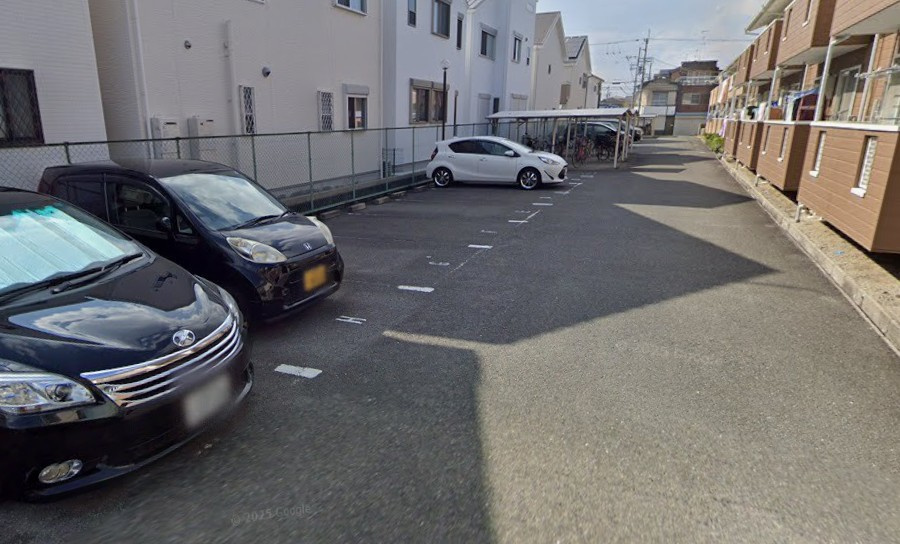 メゾンアサヒⅡの駐車場