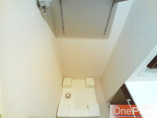 ディアコート住吉本町の設備|洗濯機置場