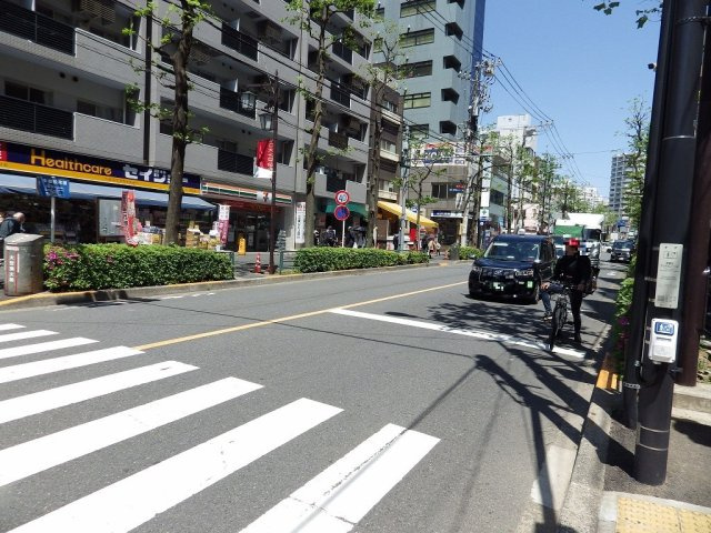 朝日白山マンションの周辺