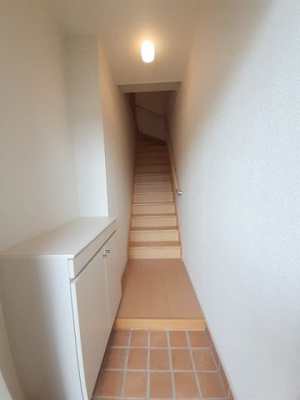 【玄関】 | プラセール | 収納もある玄関です