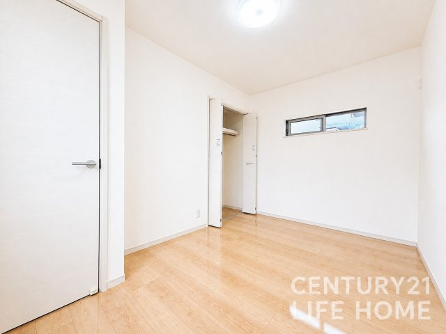 【洋室】 | グリーンライン「高田」中古戸建 | コンパクトで使いやすい洋室です