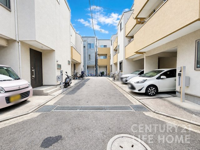 【前面道路含む現地写真】 | グリーンライン「高田」中古戸建 | 前面道路含む現地写真です