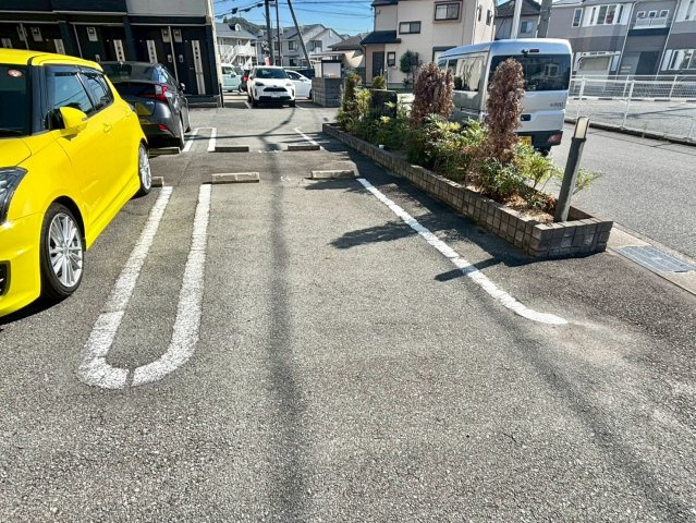 アマルフィ37の駐車場