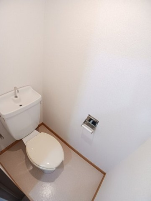 【トイレ】 | セジュールあきらⅡ | シンプルで使いやすいトイレです