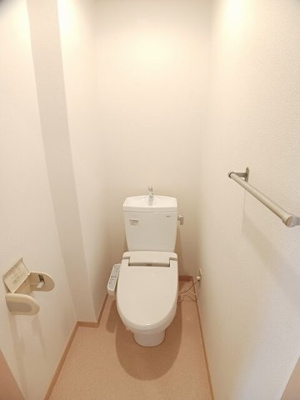 【トイレ】 | メゾン紀伊Ⅱ | 清潔感のあるトイレです