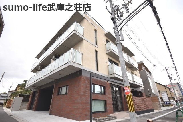 光Haus＋の外観