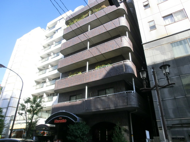 アダマスの外観|高級感溢れるマンションです！赤羽駅まで徒歩4分！