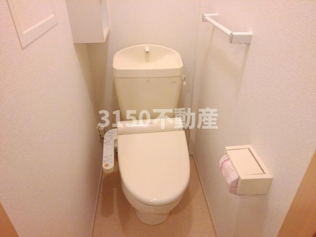 フィア　クレーのトイレ|ゆったりとした空間のトイレです