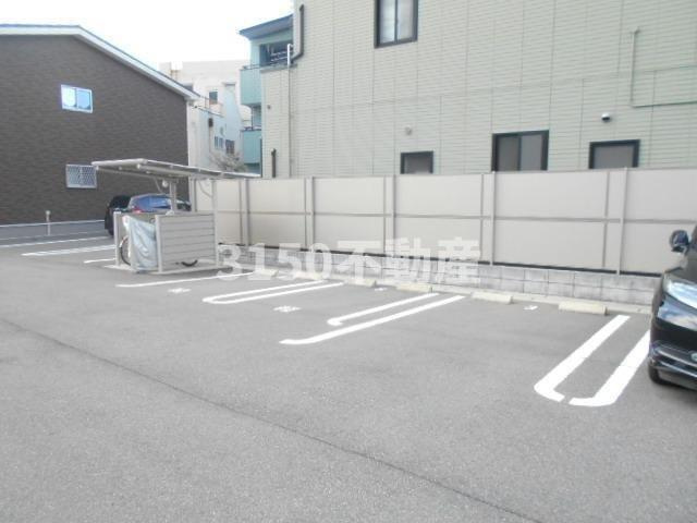 フィア　クレーの駐車場|駐車場です