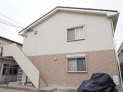横浜市青葉区美しが丘４丁目のアパートの外観