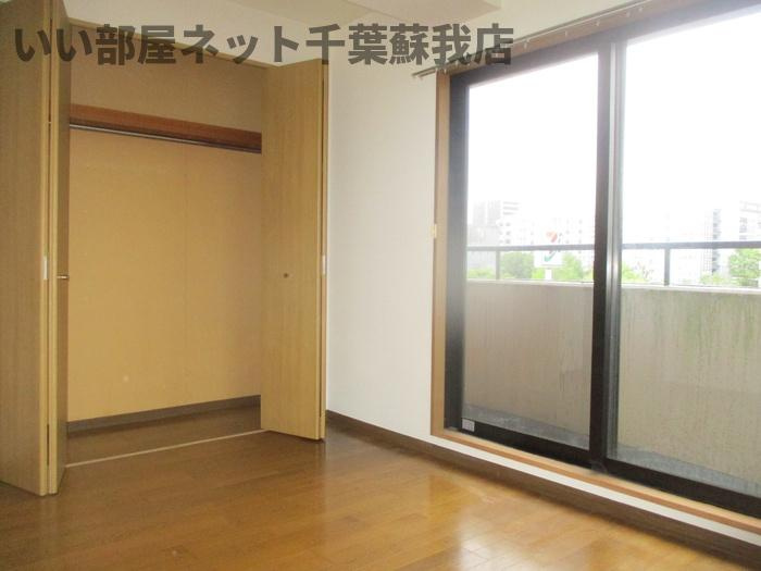 グリーンパークおゆみ野の寝室|使い勝手のいい洋室です
