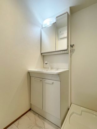 ヒルズ松戸の独立洗面台
