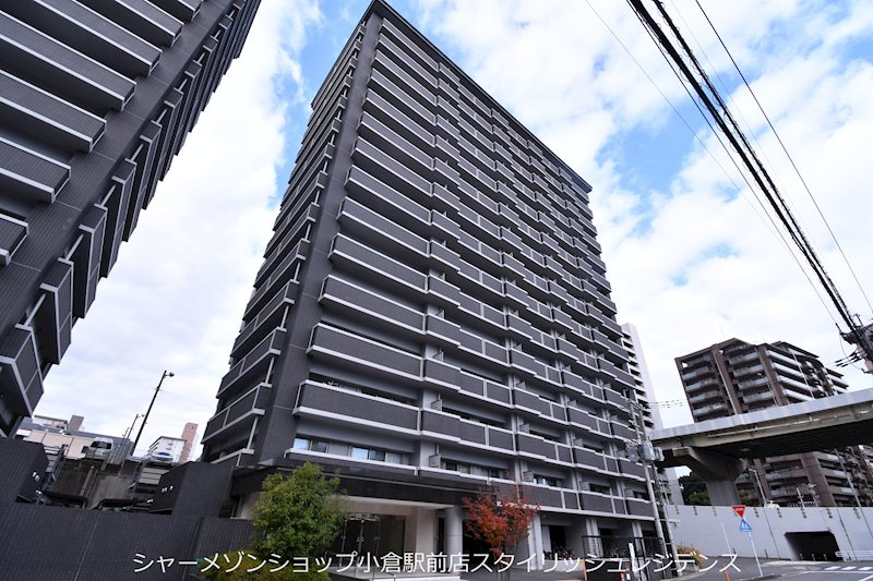 シャトレ大手町Ｎ棟の外観