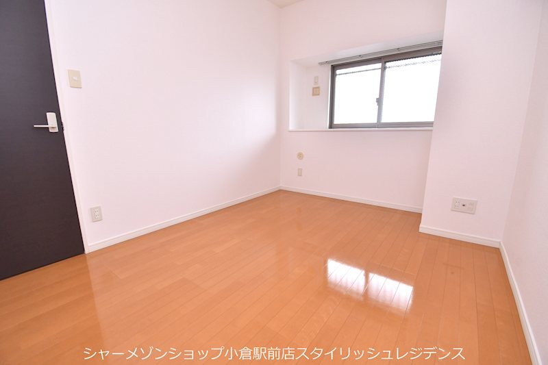 シャトレ大手町Ｎ棟の寝室