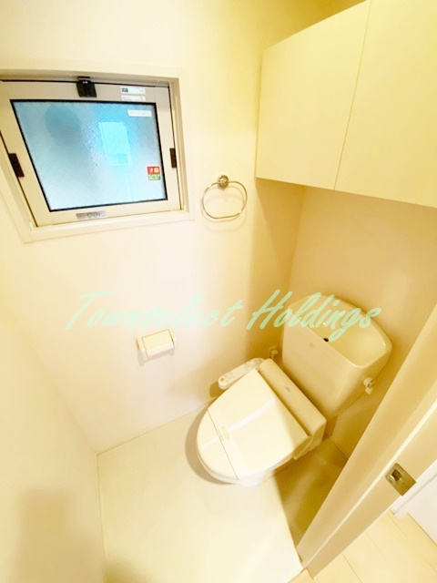 横浜市戸塚区上倉田町のアパートのトイレ|清潔感のあるトイレです