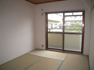 ルミエール円山　Sブロックの和室