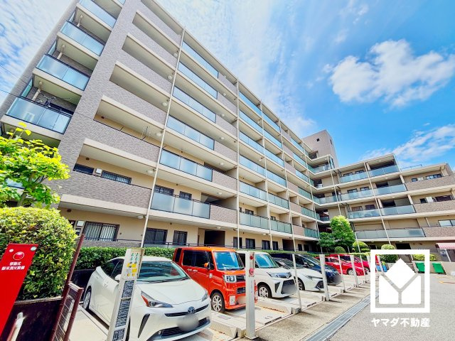 ステイツ苦楽園ガーデンヒルズの外観|3沿線利用可能で、毎日の通勤・通学だけでなく、休日のお出かけまで利便性に優れています。