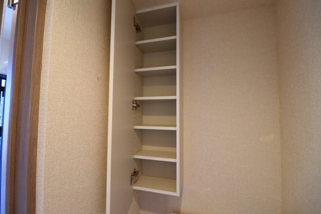 ヴェルジェＢのトイレ|トイレ収納