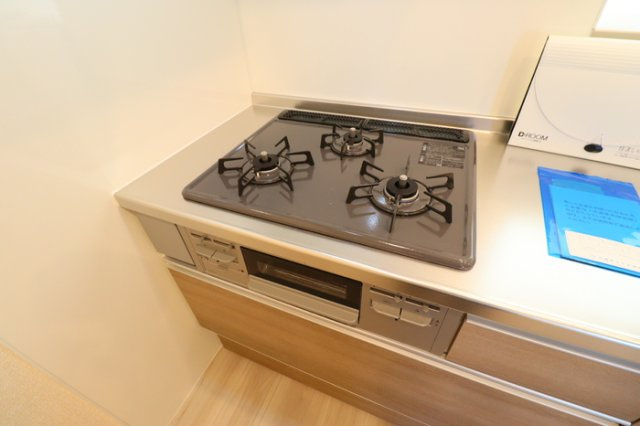 ヴェルジェＢのキッチン|グリル付きガスコンロ
