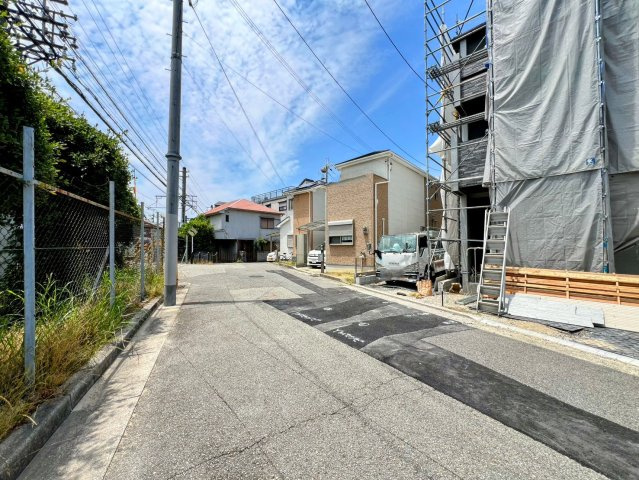 上田東町の前面道路含む現地写真