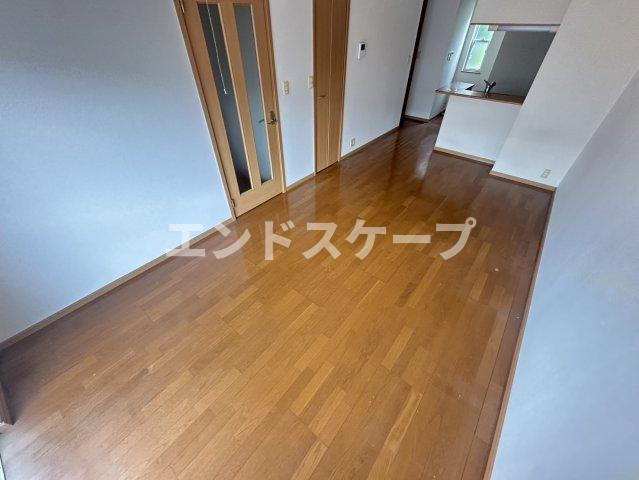 ジェントリーⅡの居間・リビング|高崎、前橋のお部屋探しはエンドスケープまで！お客様の理想お聞かせ下さい♪