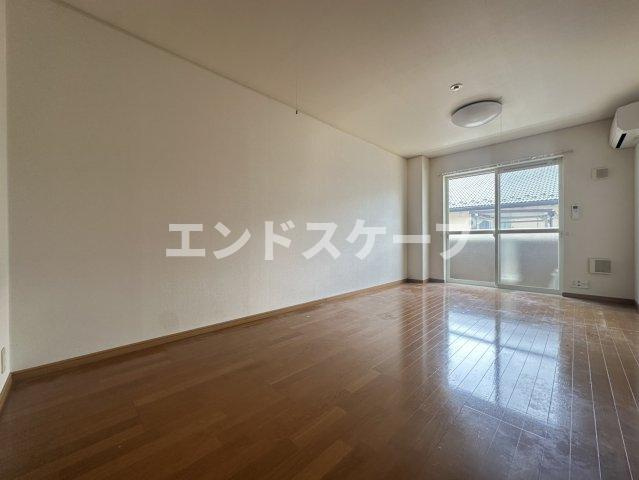 ジェントリーⅡの居間・リビング|高崎、前橋のお部屋探しはエンドスケープまで！お客様の理想お聞かせ下さい♪