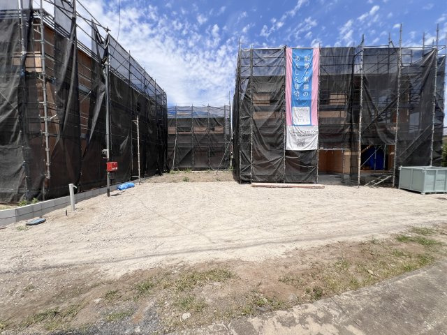 新築　甘楽郡甘楽町福島第１　クレイドルガーデン　１号棟の駐車場|　駐車スペースは縦列駐車になりますが、2台分可能です！

