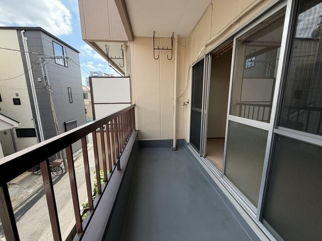 足立区西新井３丁目の賃貸マンションのバルコニー