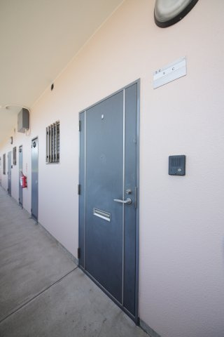 ユーライフ加家の玄関