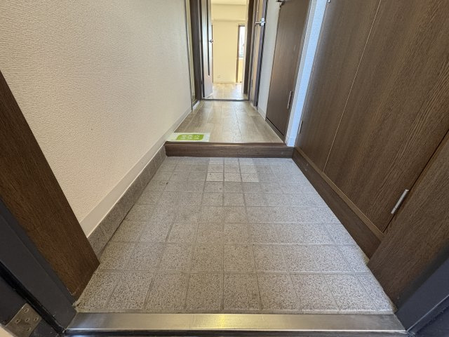 ユーライフ加家の玄関